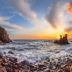 2 Person Holiday In 알링에